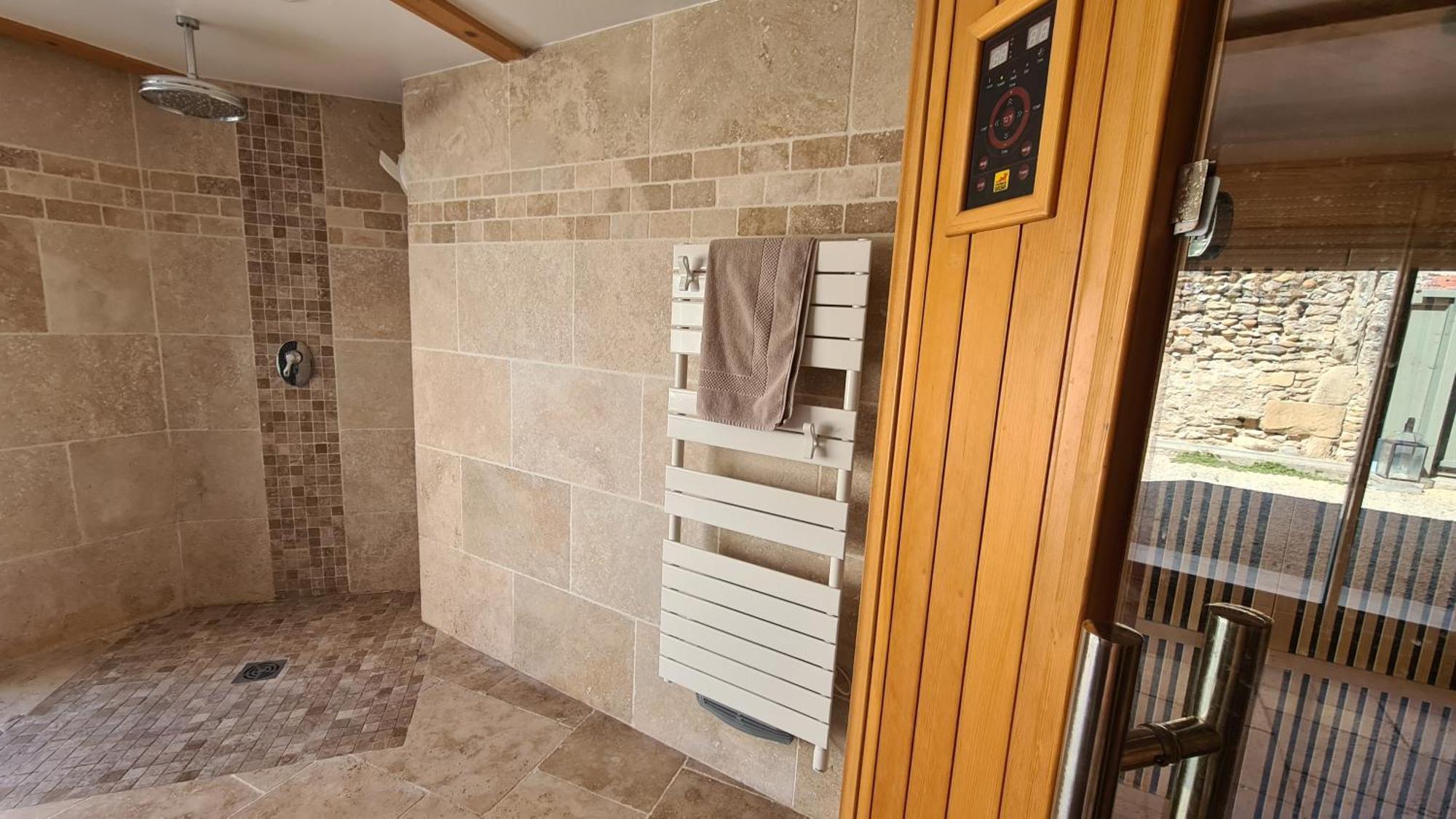 Gite Le Caprice Spa & Sauna Génissieux Exterior foto